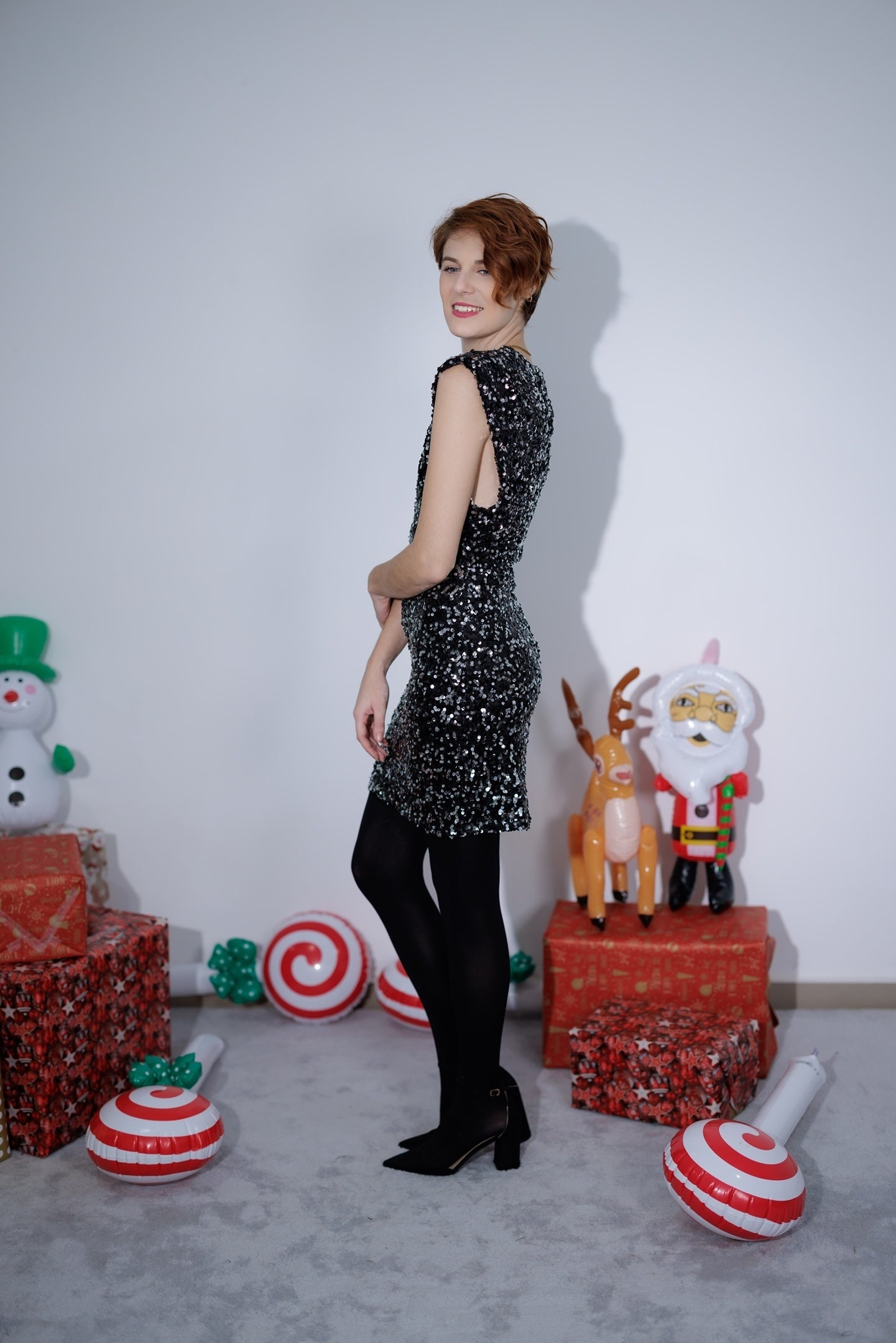 Μαύρο φορεμα με παγιέτα