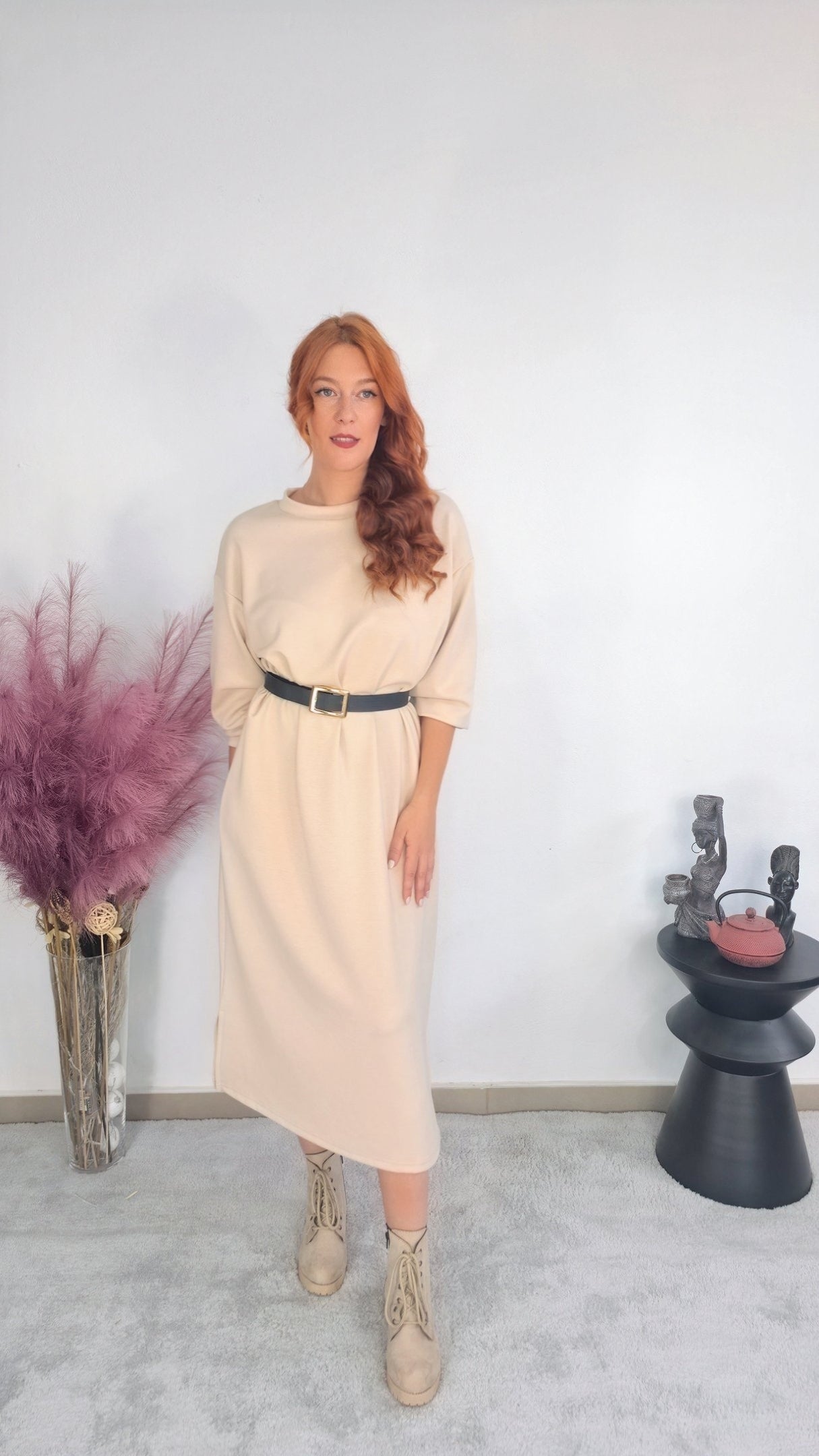 Μπεζ φόρεμα