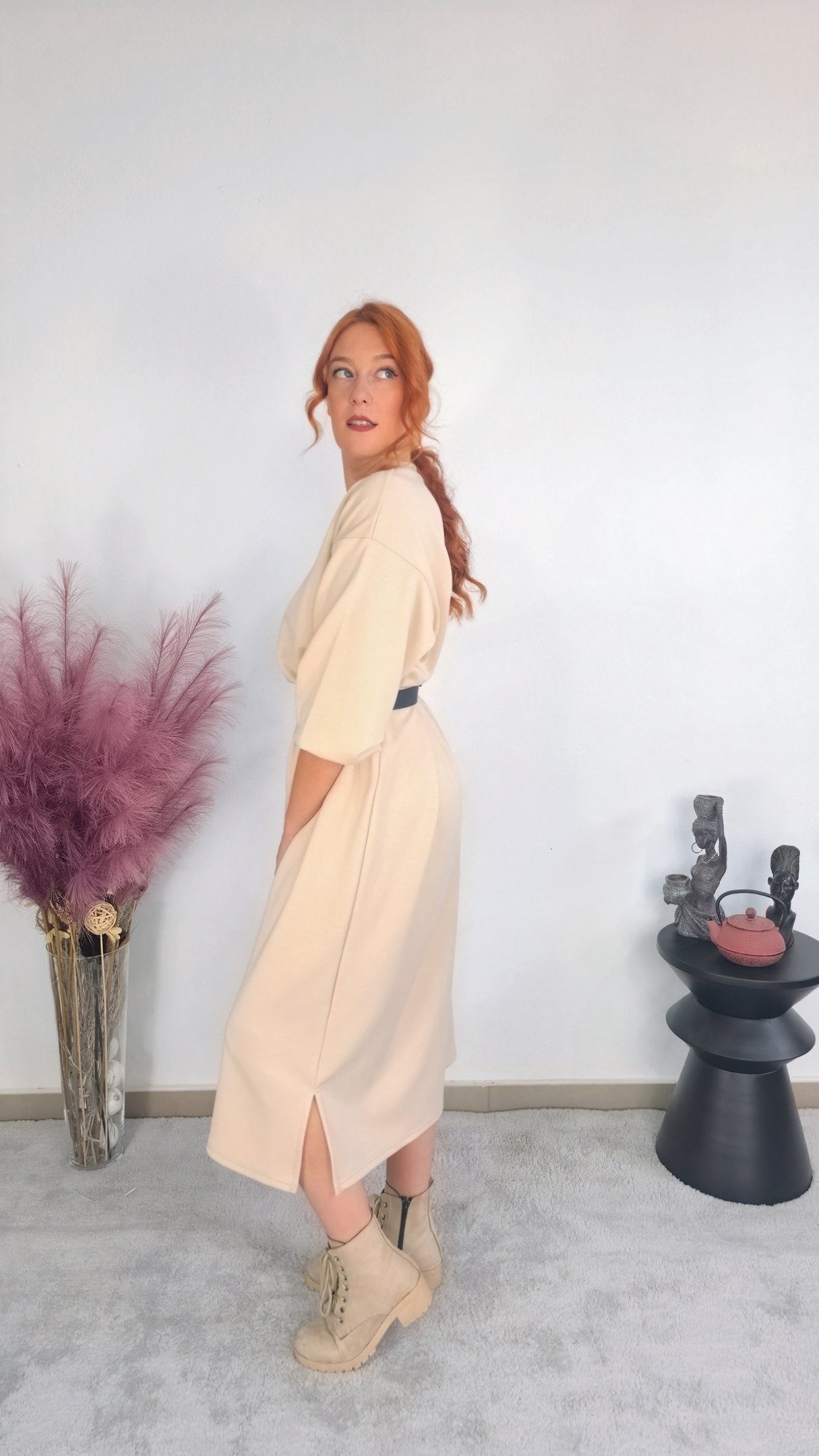 Μπεζ φόρεμα